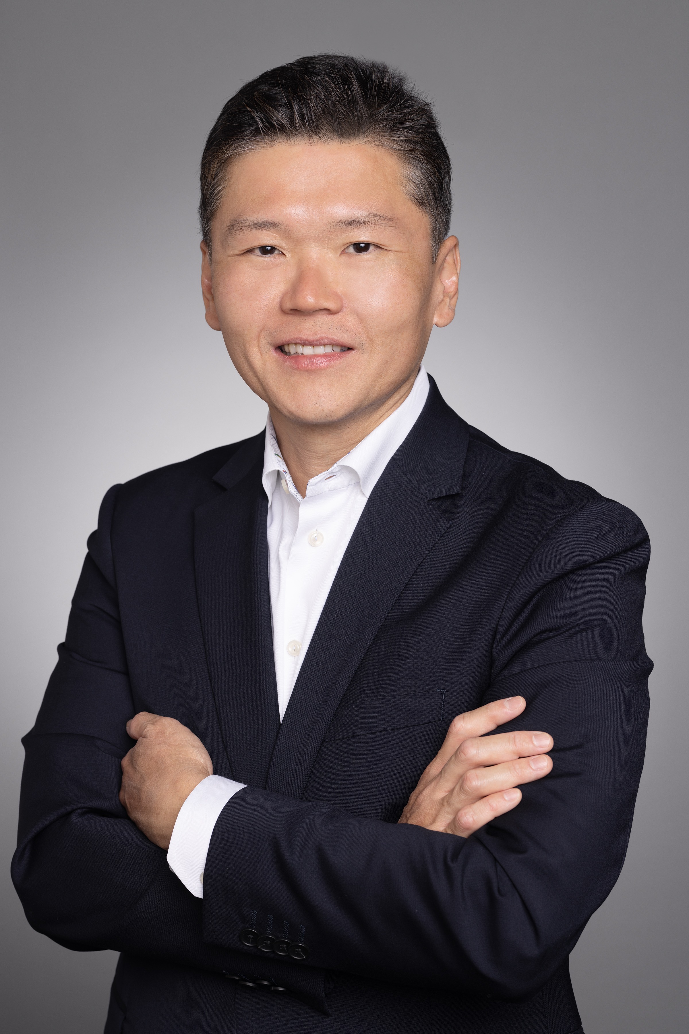 Joseph W. Kim, Owner and Mortgage Broker at Hello Lucent